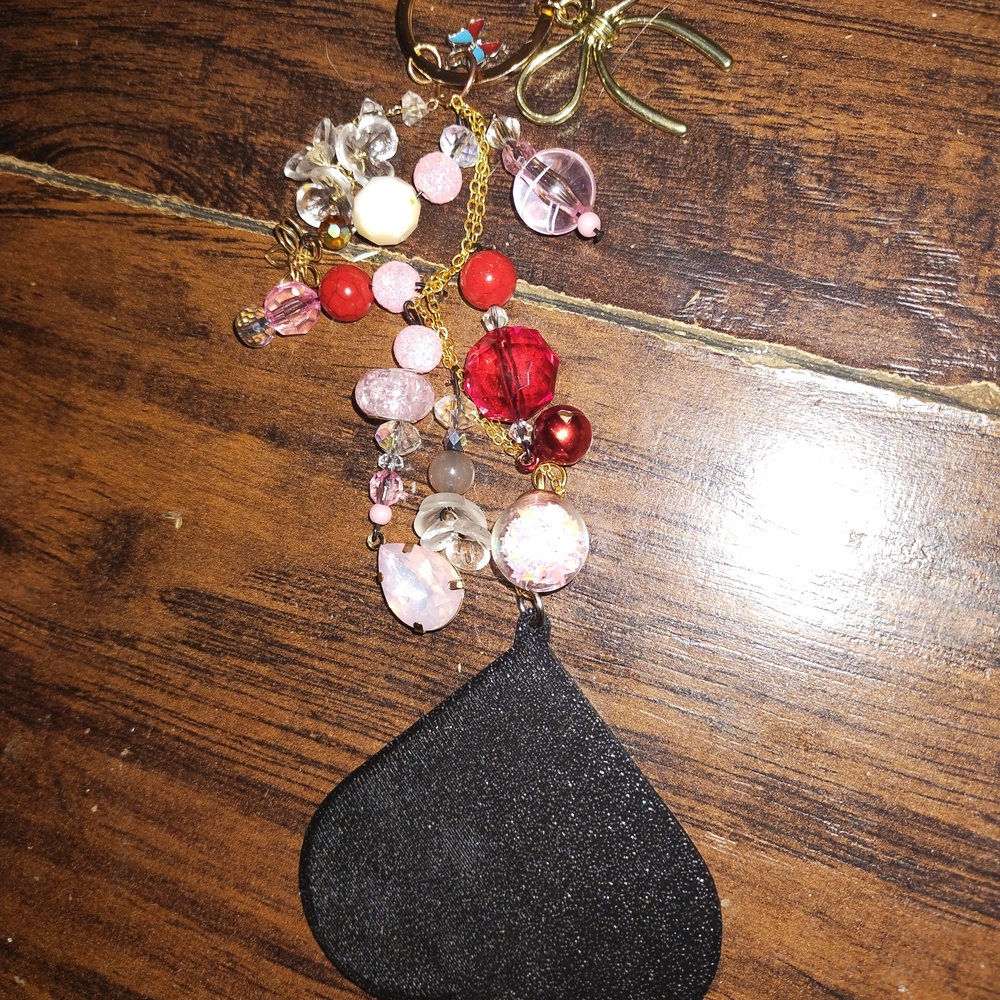 Bag Charms Or Keychains - Picture 4 of 6